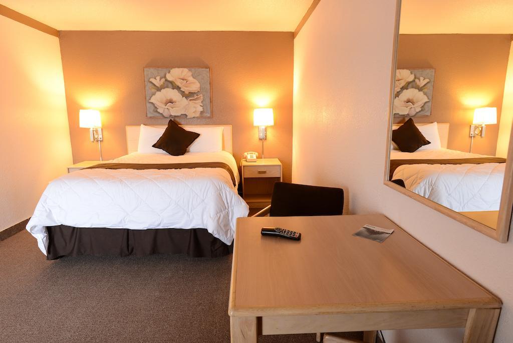 Burlington Inn Екстер'єр фото