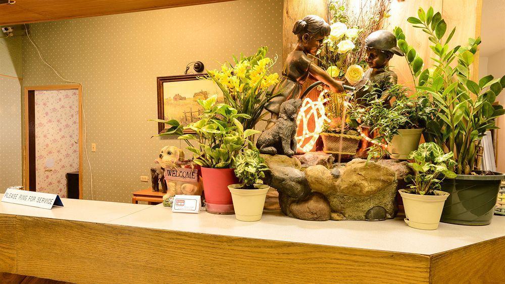 Burlington Inn Екстер'єр фото