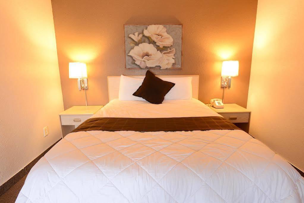 Burlington Inn Екстер'єр фото